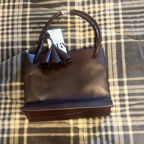 Zara Handbags - NWT Zara brown bag with flower detail